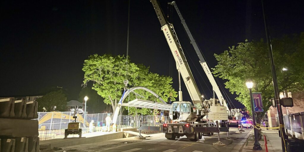 Eastbound BRT arch at Colfax & Downing, Jun 9th, 2025.