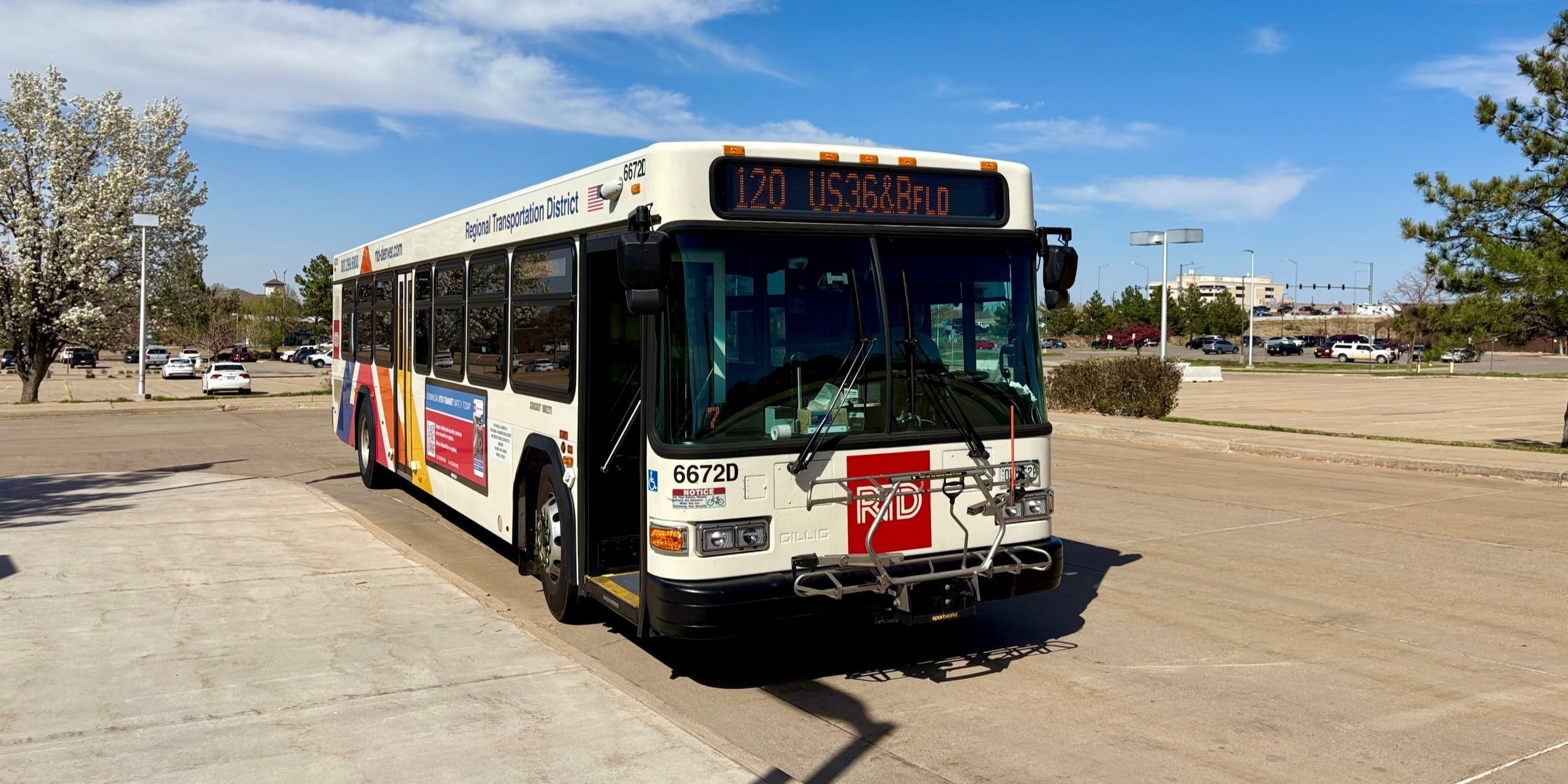 Route 120 bus at Wagon Road.