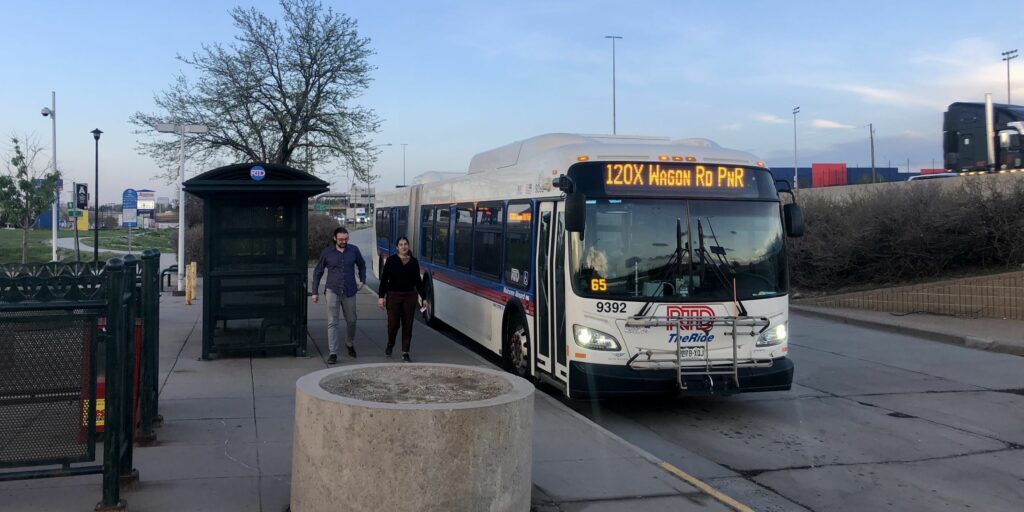 Route 120X bus at Thornton.